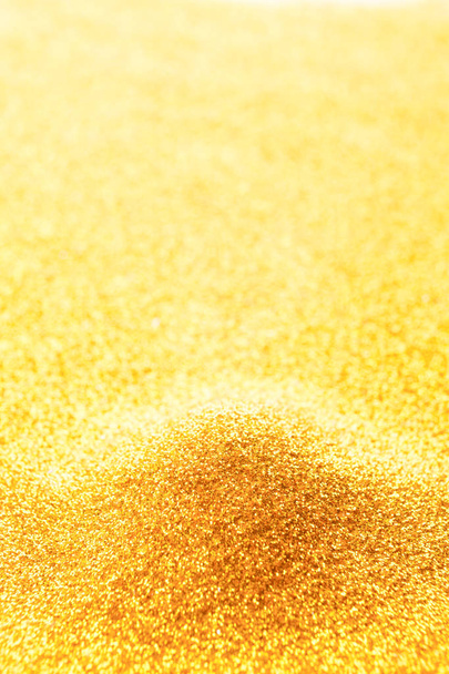 Złoty brokat stos, luksusowe jasne tło - Zdjęcie, obraz