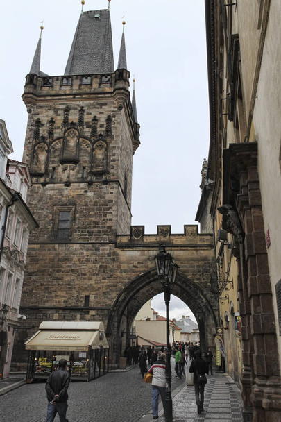 Charles Bridge in Prague always attracts many tourists - Photo, image