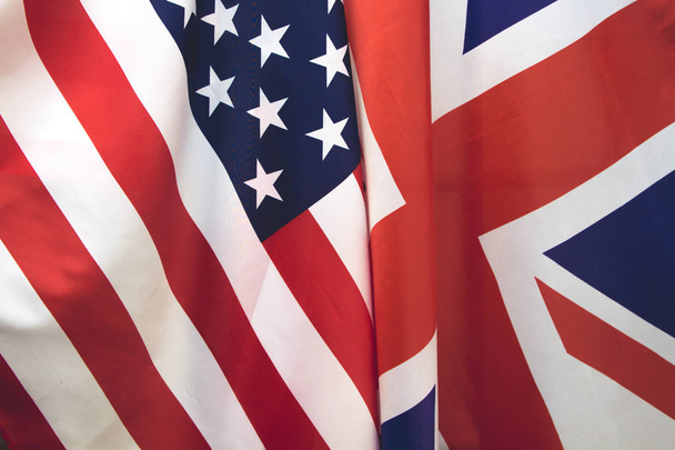 Brit zászló és Usa zászló. Országok közötti kapcsolatok . - Fotó, kép