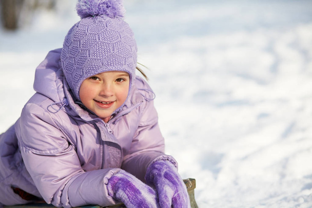 funny little girl in the winter - Foto, Imagem