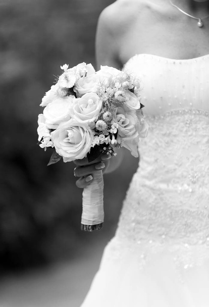 美しい結婚式のバラの花束 - 写真・画像