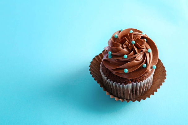 Tasty chocolate cupcake  - Foto, Imagen