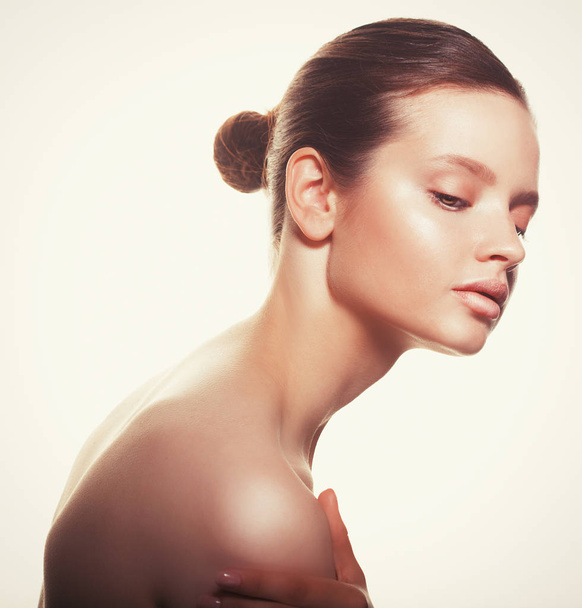 Beautiful health woman face with clean purity skin - Φωτογραφία, εικόνα