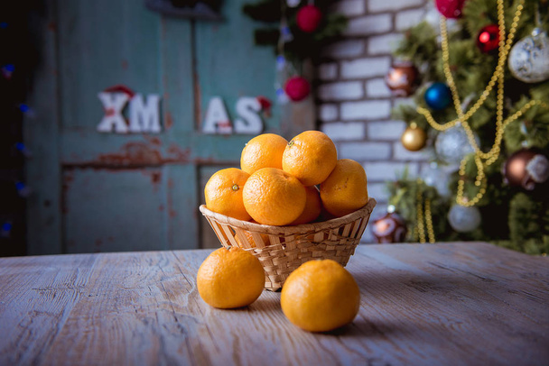 tangerines in the basket. - Fotoğraf, Görsel