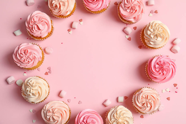 Many yummy cupcakes  - Фото, изображение