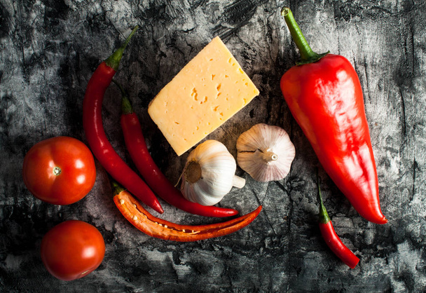 Red chilli pepper with garlic - Foto, Imagem