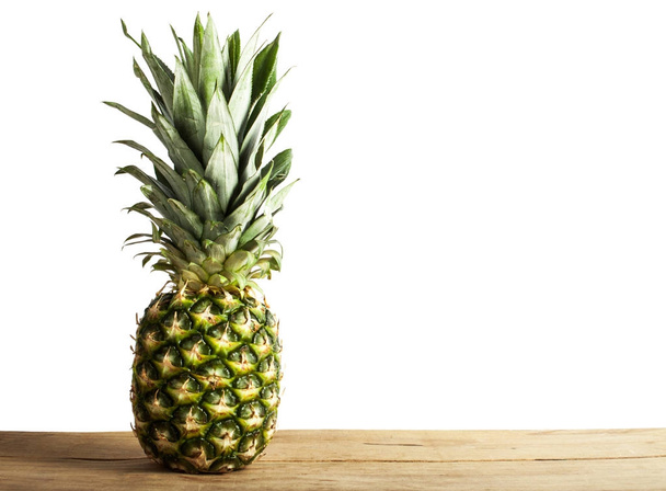 Fresh ripe pineapple - Foto, imagen