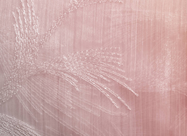 Texture, fond, motif. Tulle de tons rose pastel. Fond abstrait de tissu rose. Texture douce du tissu, ton pastel rose. Style chic et minable. Tulle froissé comme fond
. - Photo, image