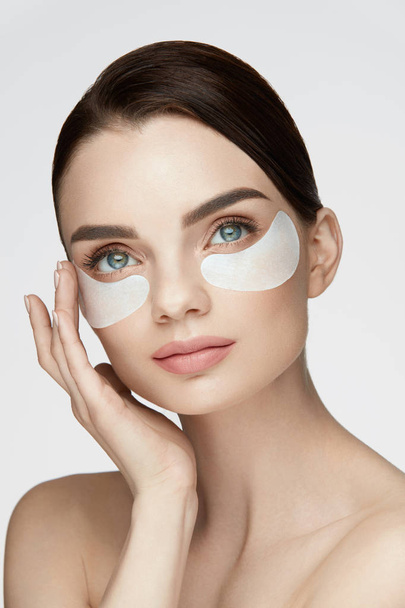 Eye Skin Beauty. Female With Under Eye Care Product On Face - Foto, Imagem