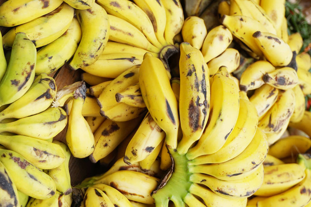 frutas de plátano de África
 - Foto, Imagen