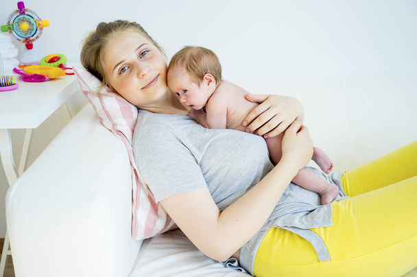 Mother with her baby - Fotoğraf, Görsel
