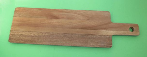 planche à découper en bois d'acacia pour couper les légumes
 - Photo, image