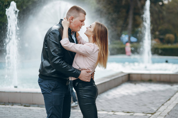 couple in the city - Foto, afbeelding