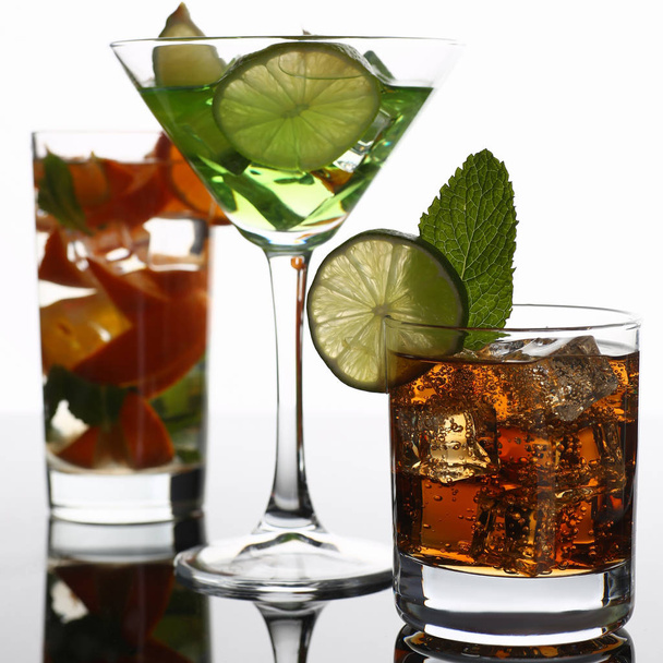 Group cocktail cola with whiskey mojito - Photo, Image
