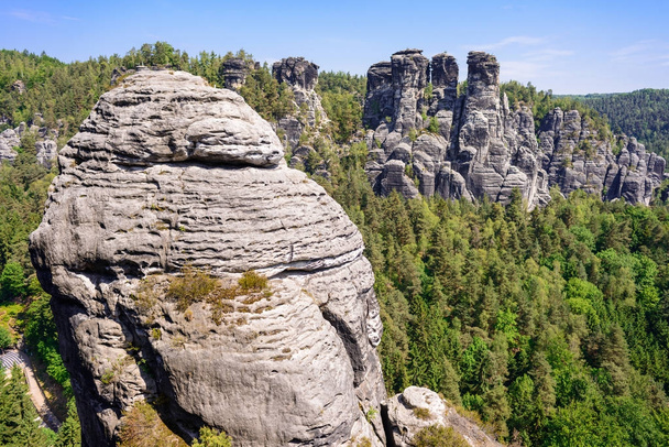 Bastei kaya oluşumları, Sakson İsviçre Ulusal Parkı, Almanya - Fotoğraf, Görsel