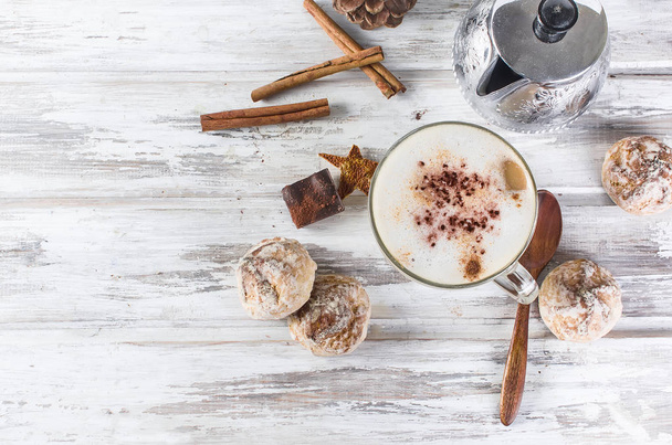 Christmas coffee with milk, spice or hot  cocoa, pine cones  - Фото, изображение