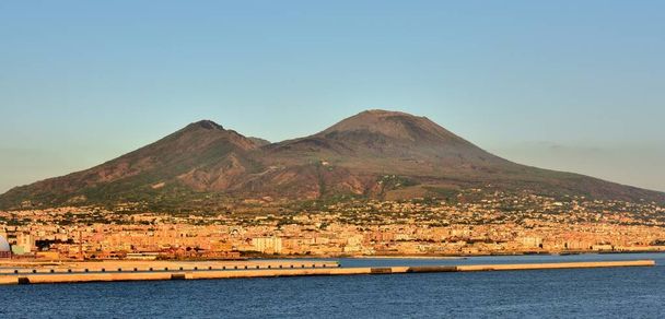 Vesuvius ja Napoli
 - Valokuva, kuva