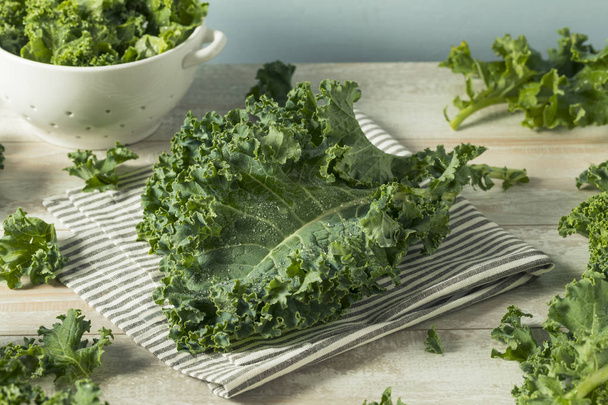 Raw Green Organic Curly Kale - Zdjęcie, obraz