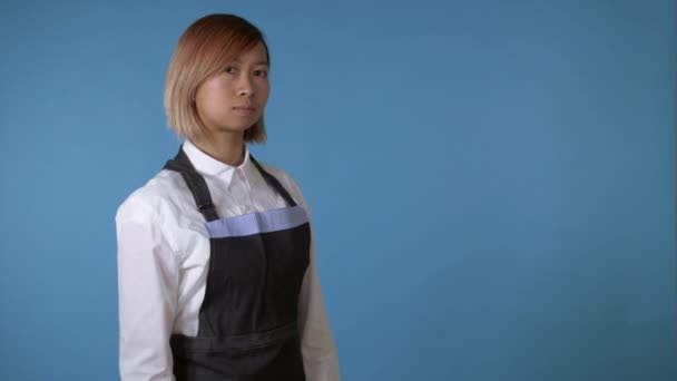 successful female wearing apron - Footage, Video