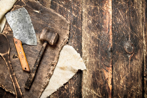 Serving background. Old kitchen tools cutting Board. - Fotografie, Obrázek