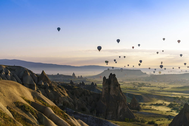 Μπαλόνια θερμού αέρα στην Καππαδοκία της Τουρκίας - Φωτογραφία, εικόνα