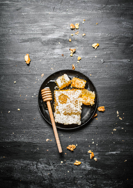 Natural honey in honeycombs  - Fotoğraf, Görsel