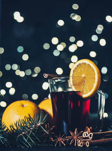 Muotoillun viinin joulutausta
  - Valokuva, kuva