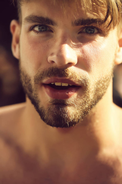 Surprised bearded young man - Photo, Image
