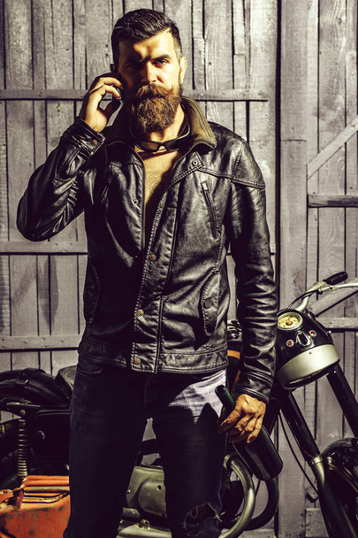Bearded man hipster biker - Foto, immagini