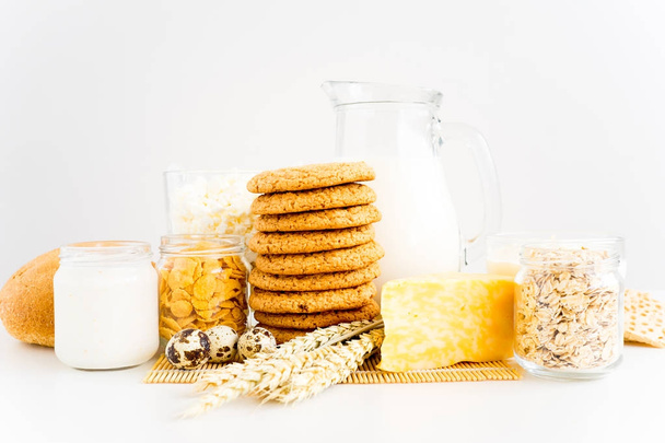 Oatmeal cookies with milk - Фото, изображение