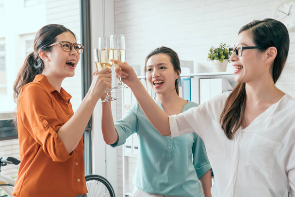 business team toasting with champagne - Foto, Imagem