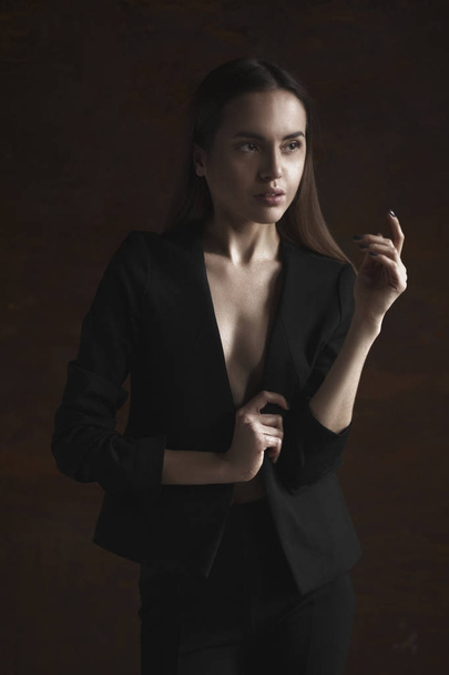 portrait young elegant woman in black jacket - Zdjęcie, obraz