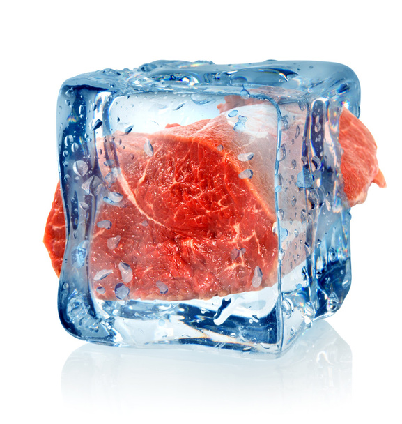 Cubo de gelo e carne de bovino
 - Foto, Imagem