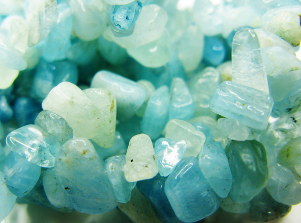 Геологические кристаллы аквамарина
  - Фото, изображение