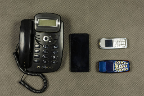 Diferentes tipos de telefones
. - Foto, Imagem