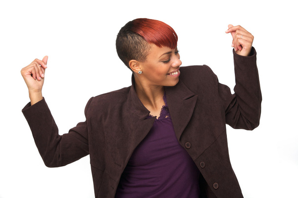 afro-americano mulher estalando ela dedos para música
 - Foto, Imagem