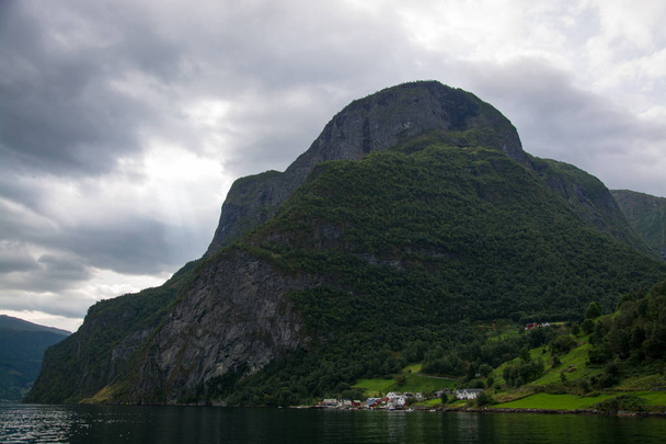 Undredal, Sogn og Fjordane, Noruega
 - Foto, imagen