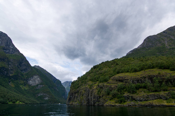 Naeroyfjord, Sogn og Fjordane, Norvège
 - Photo, image