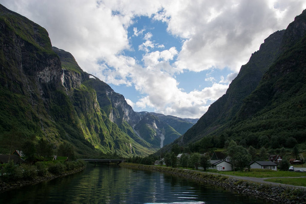 Gudvangen, Sogn og Fjordane, Norvegia
 - Foto, immagini