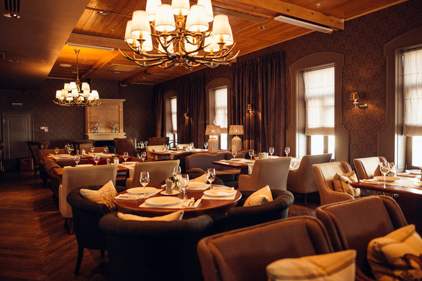 Interior of a modern restaurant, classical design, by day - Fotografie, Obrázek