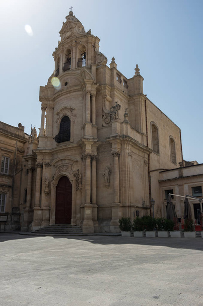 Pola tér és a San Giuseppe templom, barokk városa, Ragusa, Olaszország - Fotó, kép
