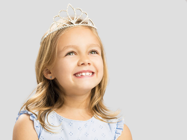 girl wearing princess crown - Photo, Image