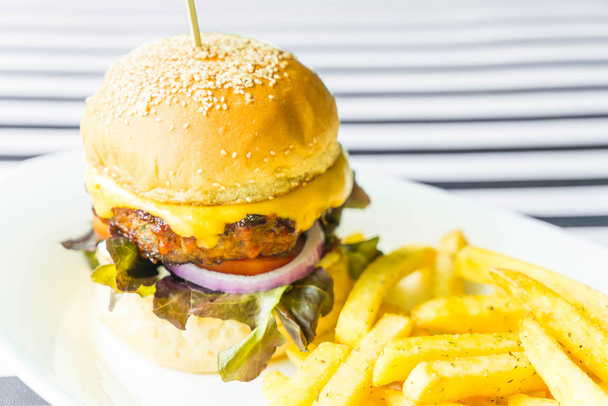 beef burger with french fries - Zdjęcie, obraz