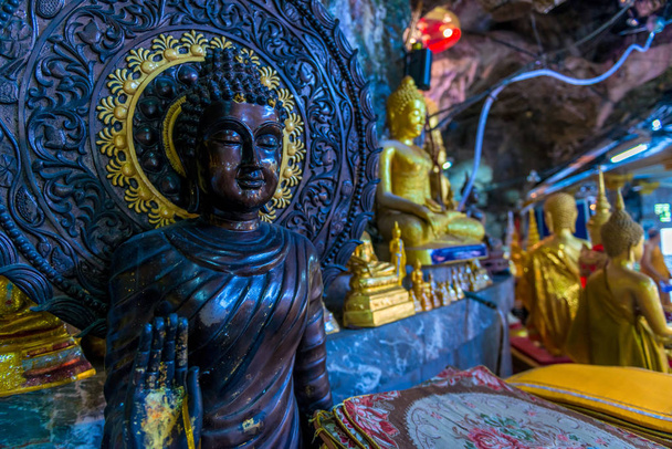 kép a Buddha temploma Thaiföld, közeli szobor - Fotó, kép