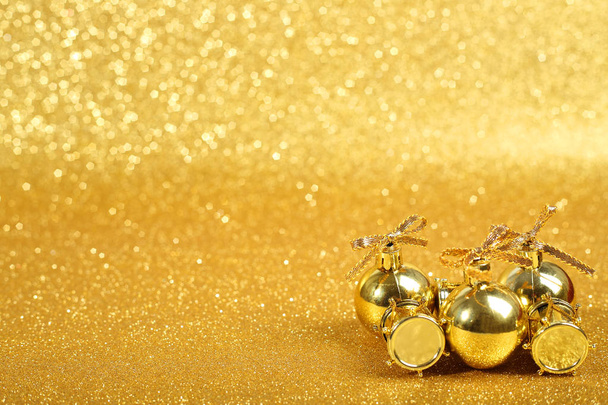 decoração de Natal dourado
 - Foto, Imagem