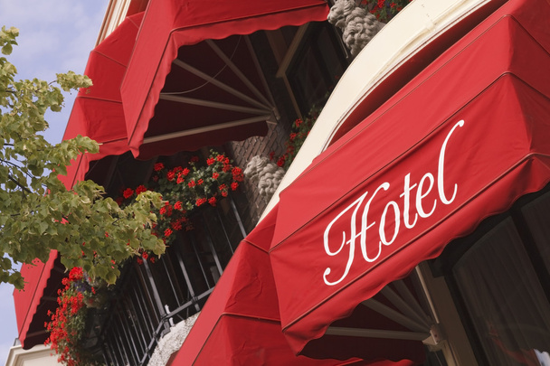 φωτεινό κόκκινο ξενοδοχείο Τέντες - Φωτογραφία, εικόνα