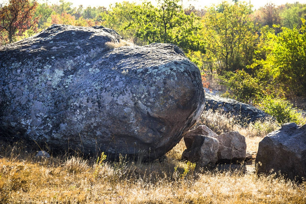 a big stones - Foto, immagini