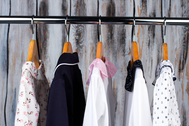 Schlafanzug für Kinder im Kleiderschrank - Foto, Bild