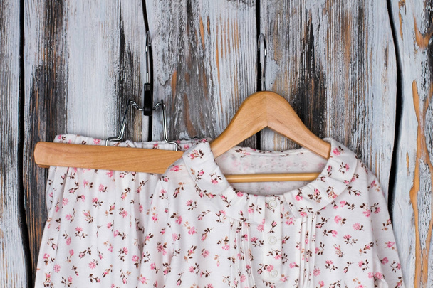 Conjunto de pijama floral
 - Foto, Imagen