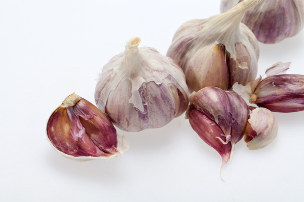 Fresh garlic on white background - Foto, imagen